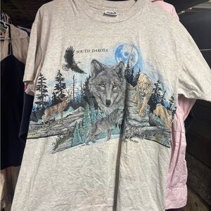 Vintage wolf wrap tee